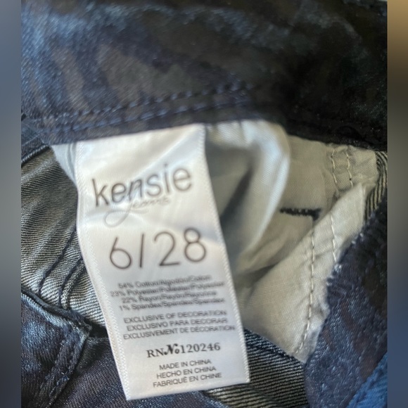 EUC Kensie Dark blue jeans size 6/28 - Picture 5 of 5